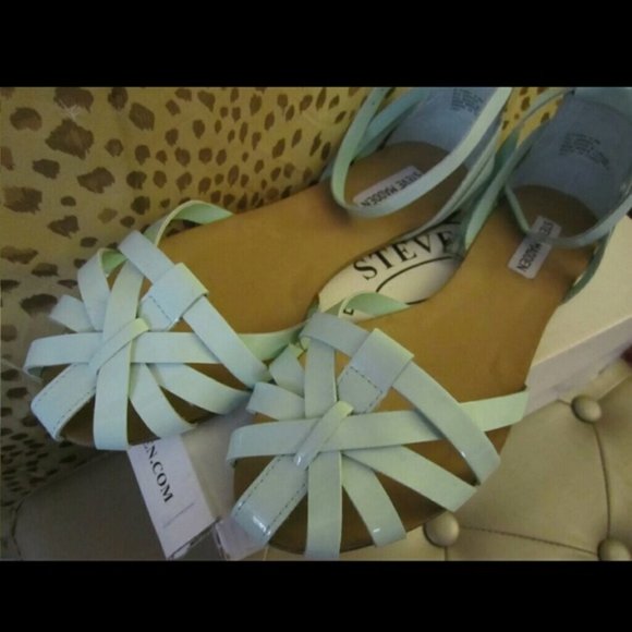 Steve Madden P-Toby Cloud/Mint/Sea foam sandals - Picture 3 of 4